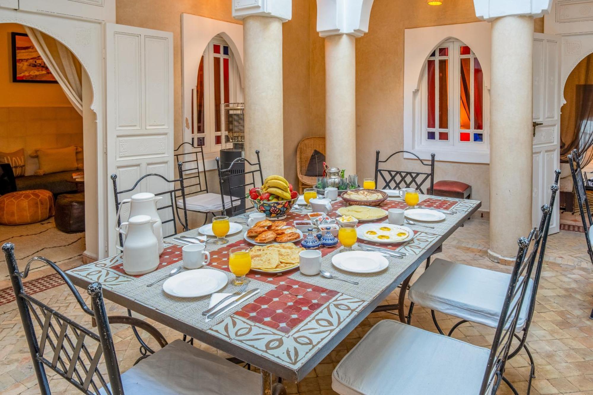 Riad Awinati Location Privatisee ,Piscine Chauffee , Beau Rooftop Marrakesh Ngoại thất bức ảnh