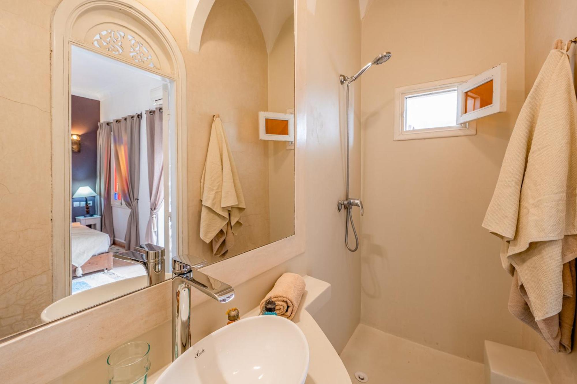 Riad Awinati Location Privatisee ,Piscine Chauffee , Beau Rooftop Marrakesh Ngoại thất bức ảnh