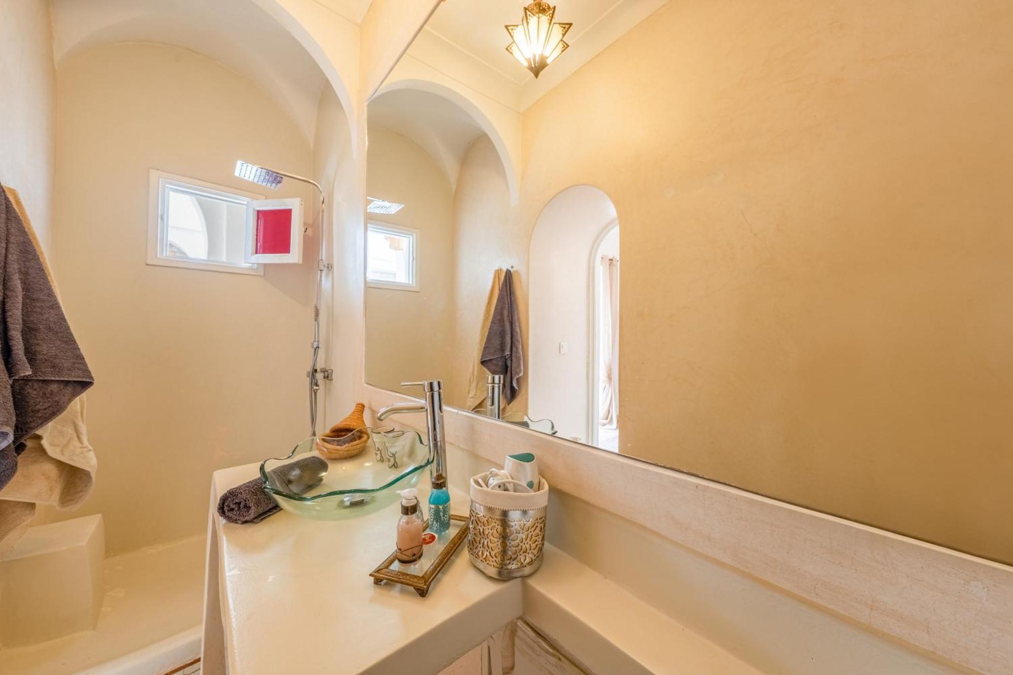 Riad Awinati Location Privatisee ,Piscine Chauffee , Beau Rooftop Marrakesh Ngoại thất bức ảnh