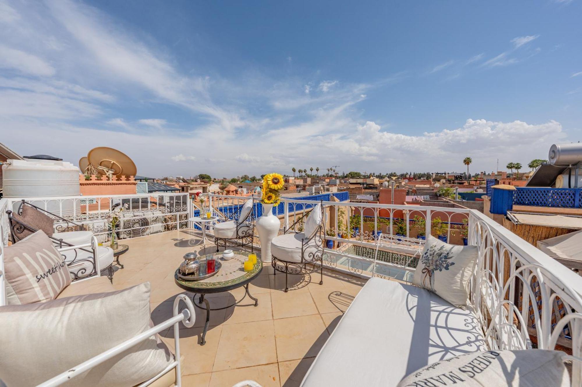 Riad Awinati Location Privatisee ,Piscine Chauffee , Beau Rooftop Marrakesh Ngoại thất bức ảnh