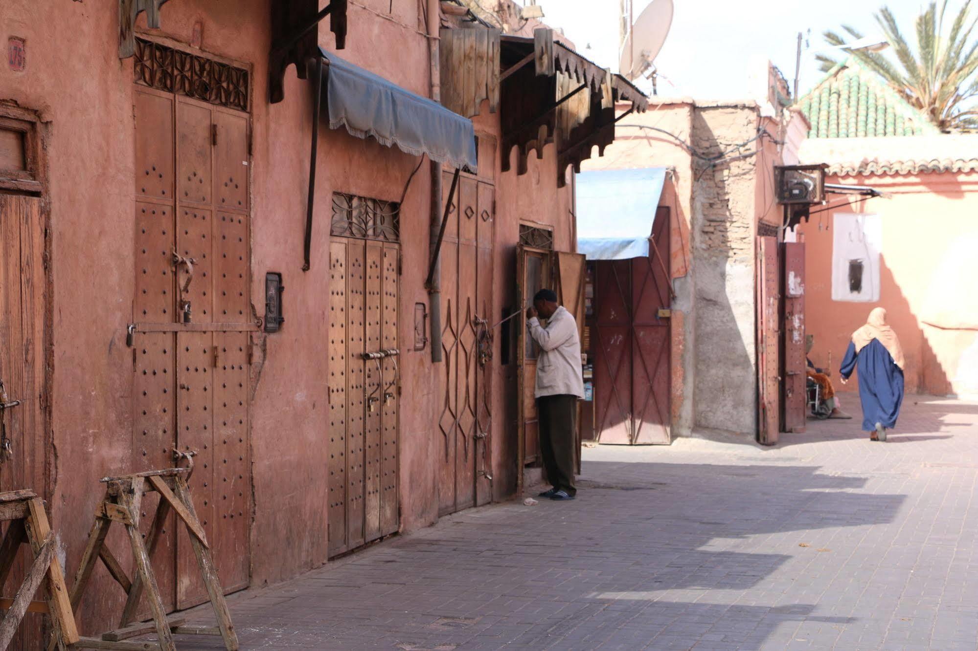 Riad Awinati Location Privatisee ,Piscine Chauffee , Beau Rooftop Marrakesh Ngoại thất bức ảnh