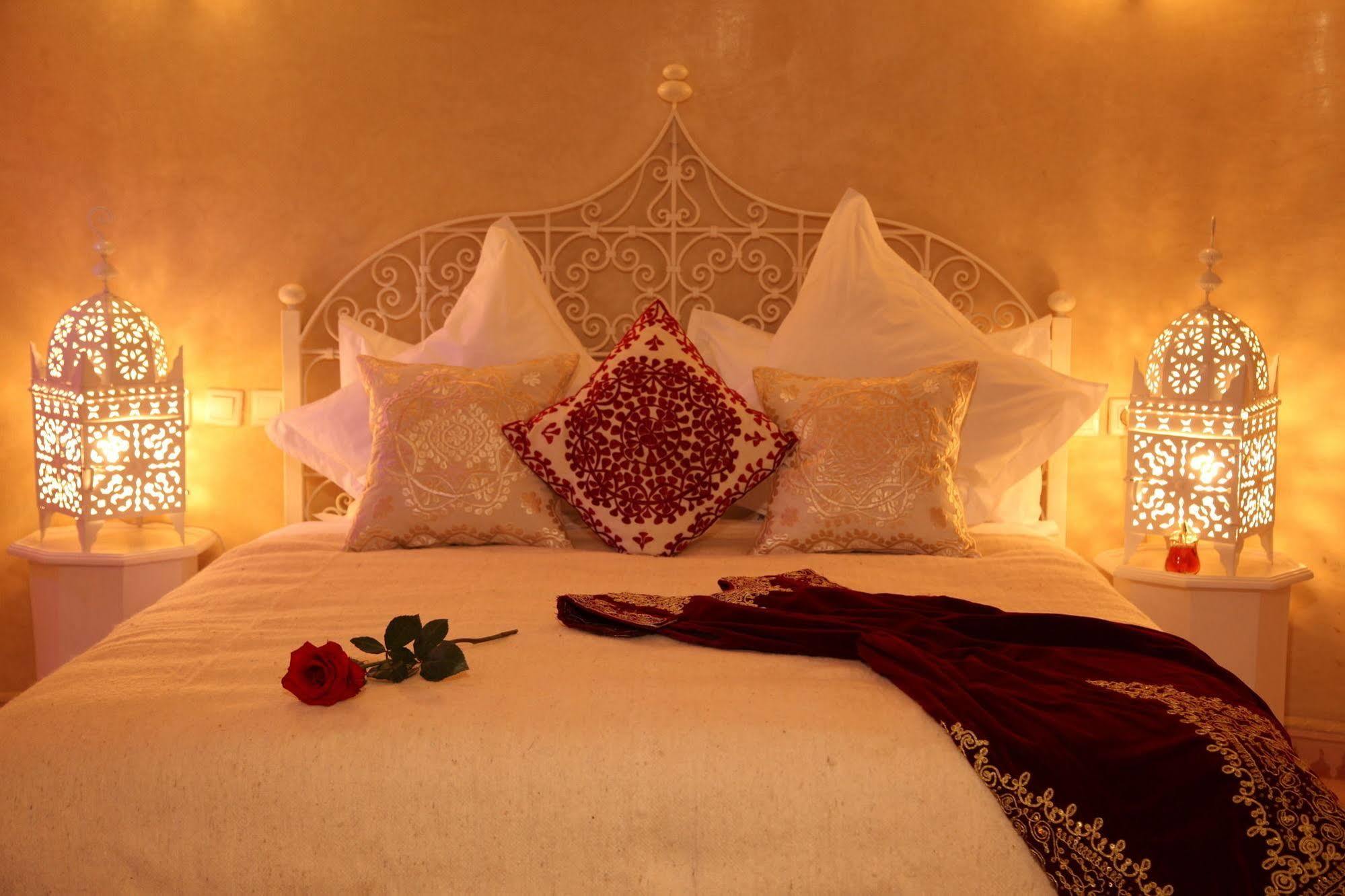 Riad Awinati Location Privatisee ,Piscine Chauffee , Beau Rooftop Marrakesh Ngoại thất bức ảnh